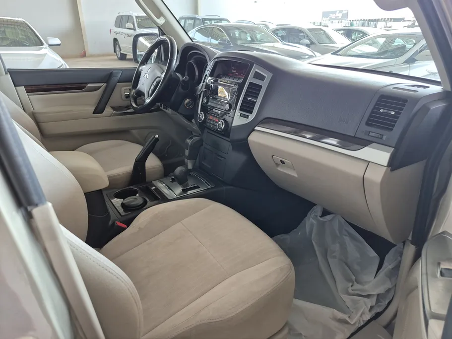 ميتسوبيشي باجيرو GLS 5Doors 2020 