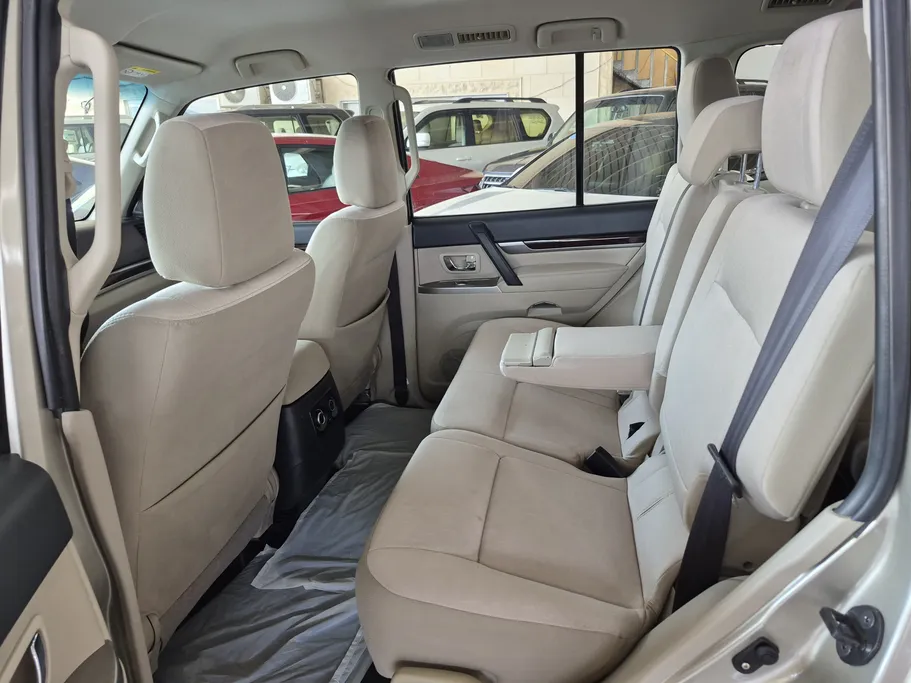ميتسوبيشي باجيرو GLS 5Doors 2020 