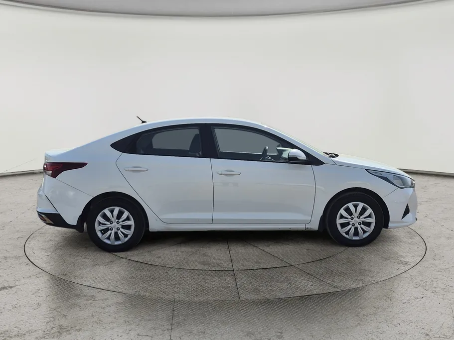 هيونداي اكسنت سمارت 2023 