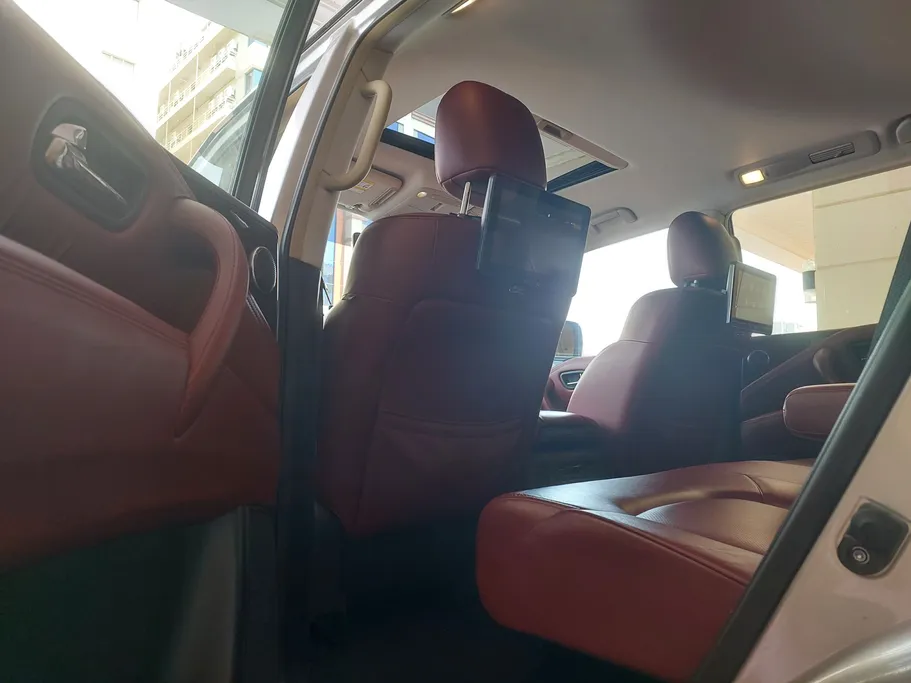 2023 Nissan Patrol Titanium 