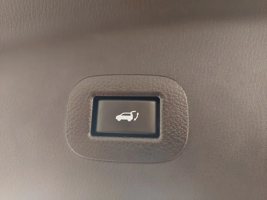 2023 Nissan Patrol Titanium 