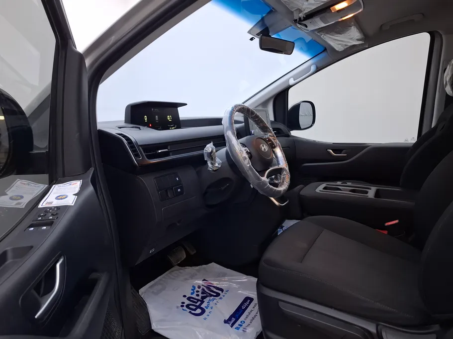 2025 Hyundai Staria Van 