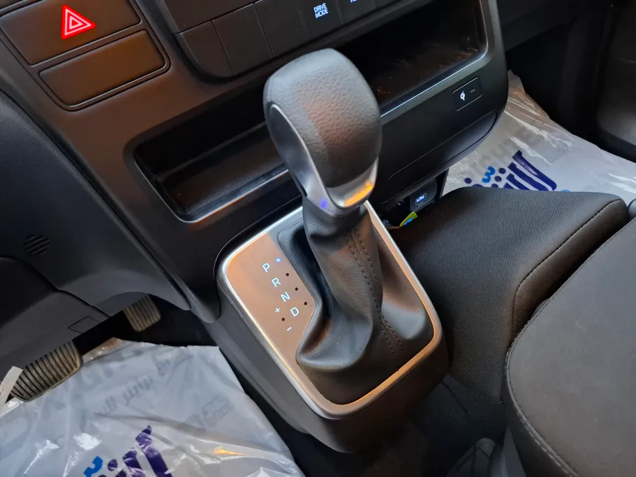 2025 Hyundai Staria Van 