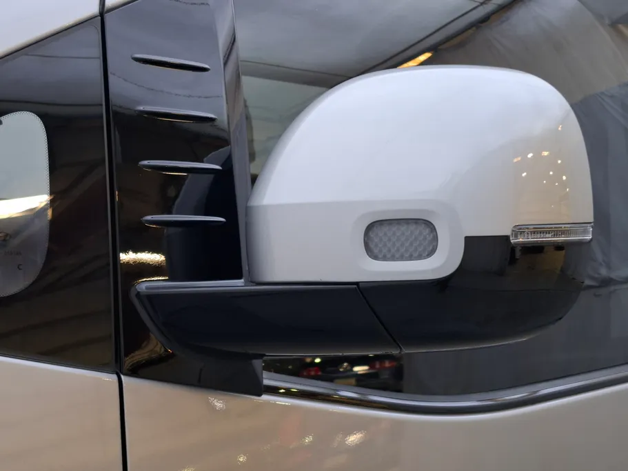 2025 Hyundai Staria Van 