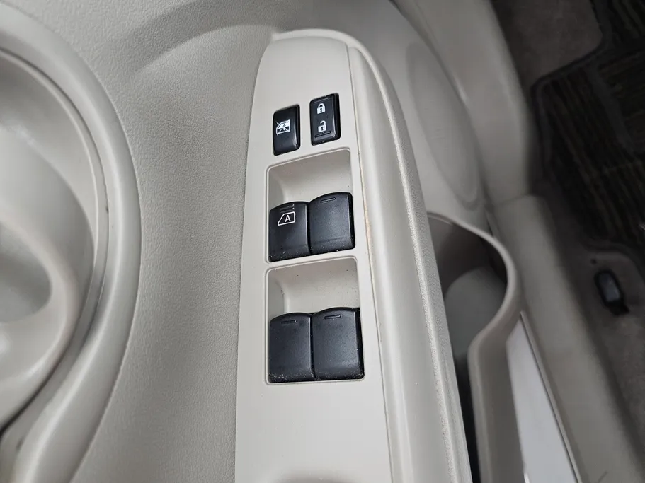 2023 Nissan Sunny SV Comfort 