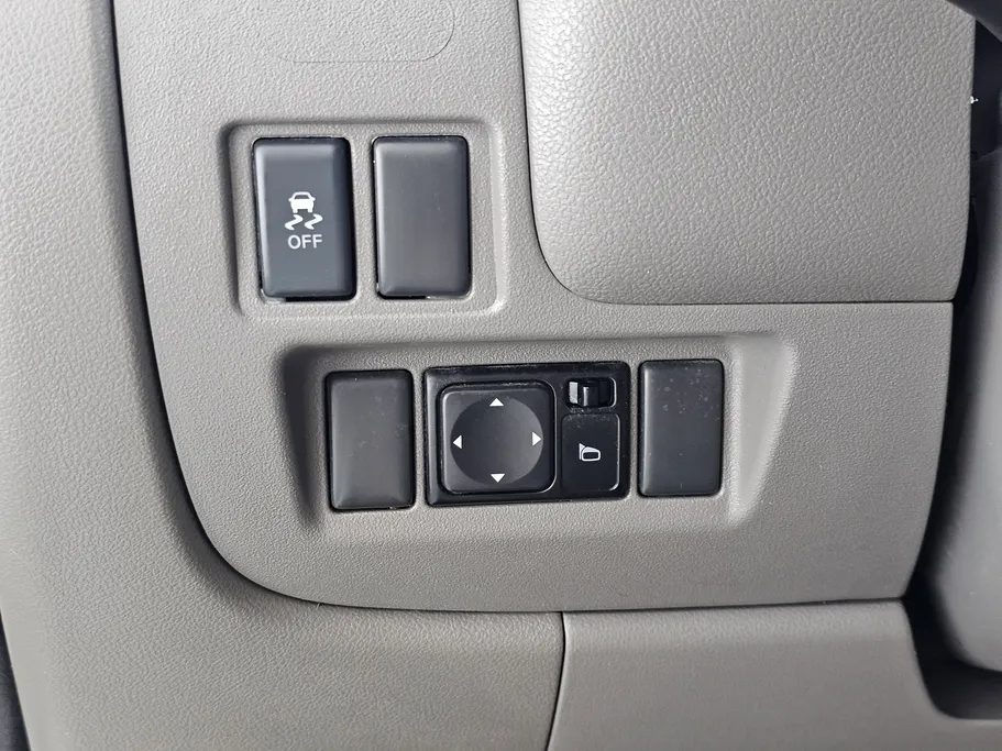 2023 Nissan Sunny SV Comfort 