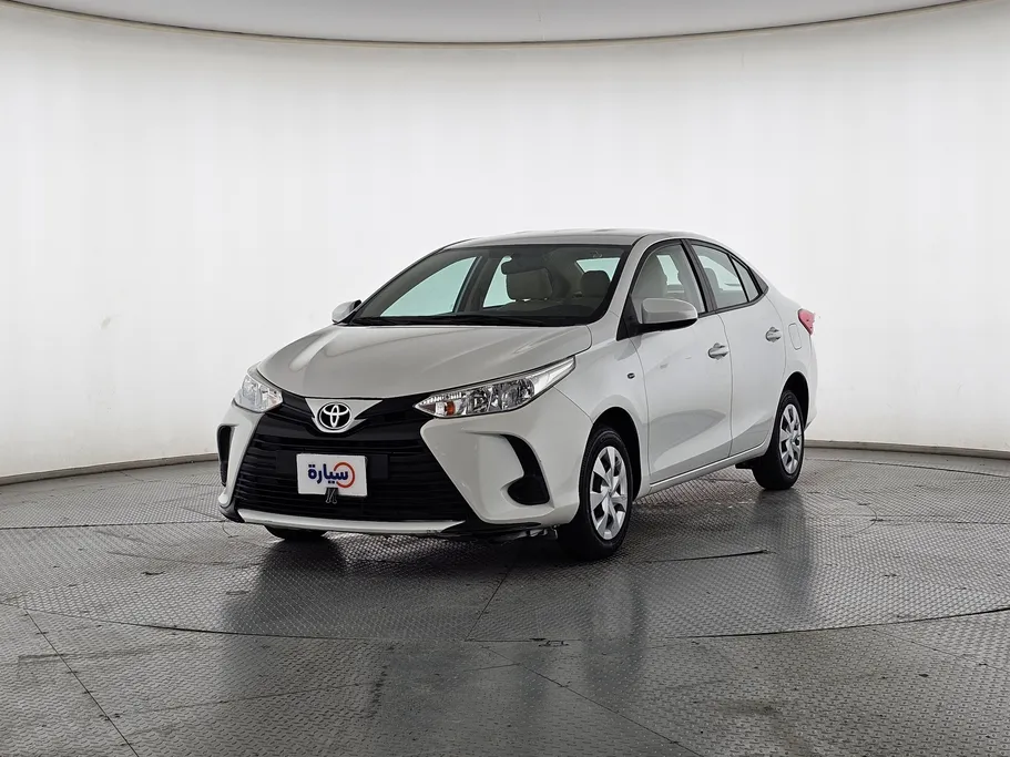 2022 Toyota Yaris  Y 