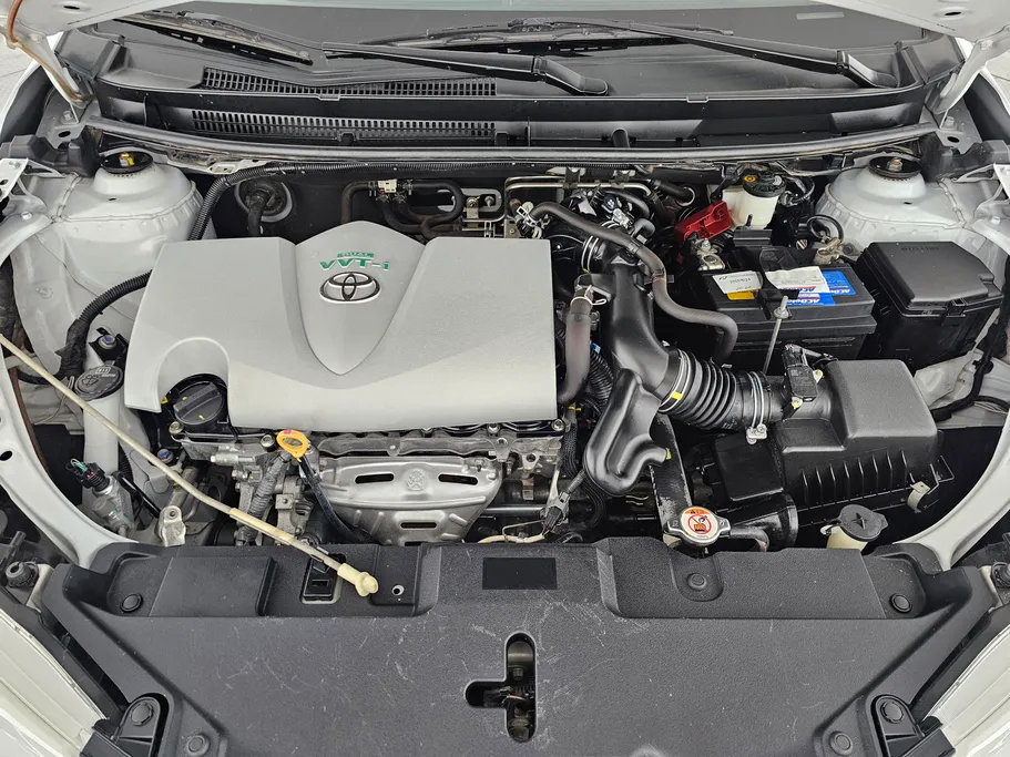 2022 Toyota Yaris  Y 