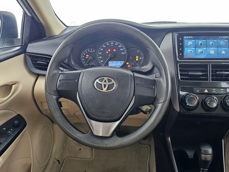 2022 Toyota Yaris  Y 