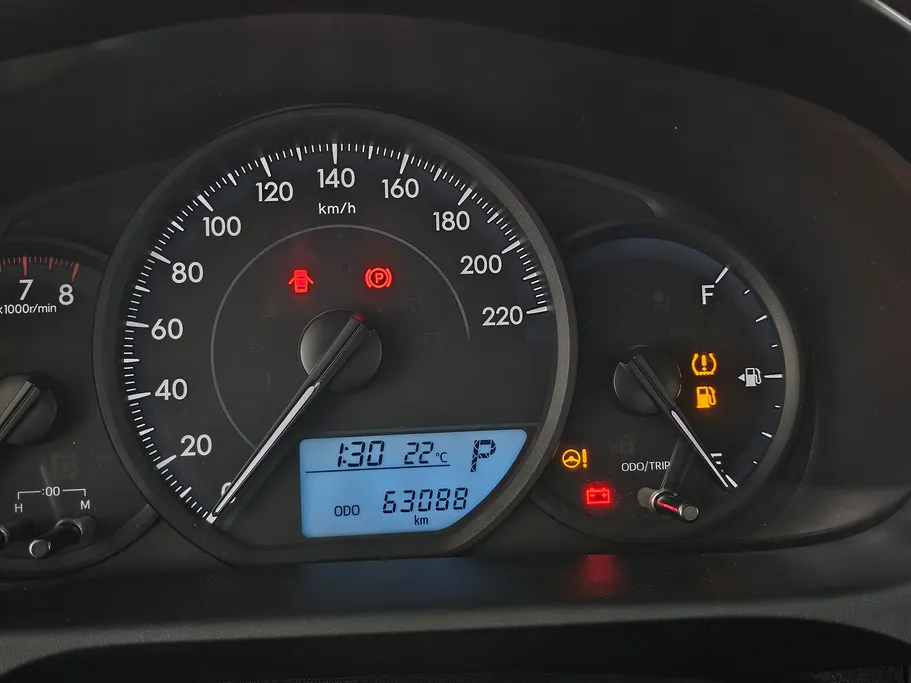 2022 Toyota Yaris  Y 