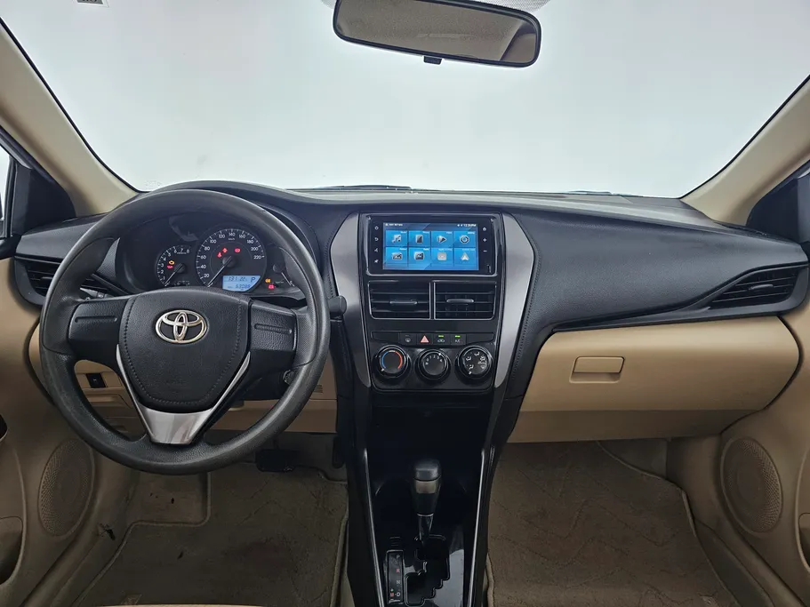 2022 Toyota Yaris  Y 