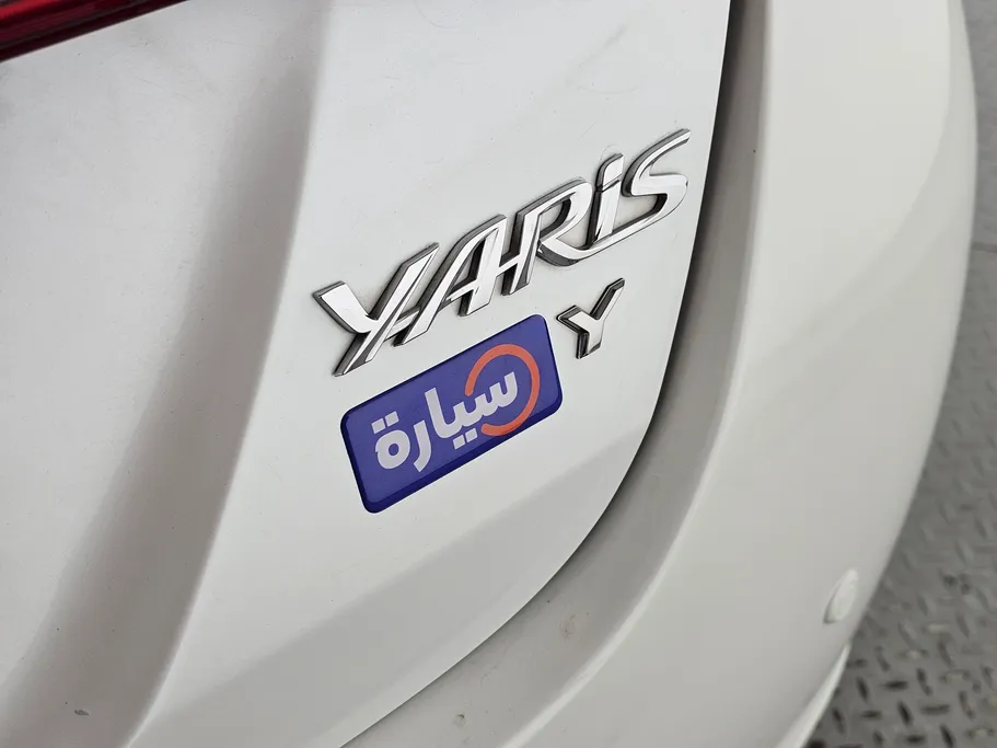 2022 Toyota Yaris  Y 