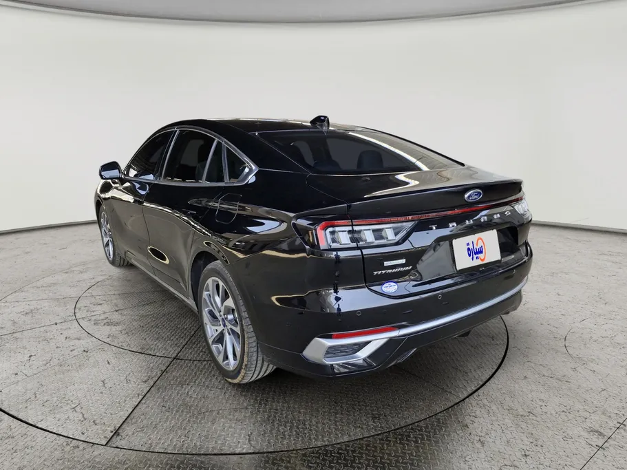 2023 Ford Taurus Titanium 