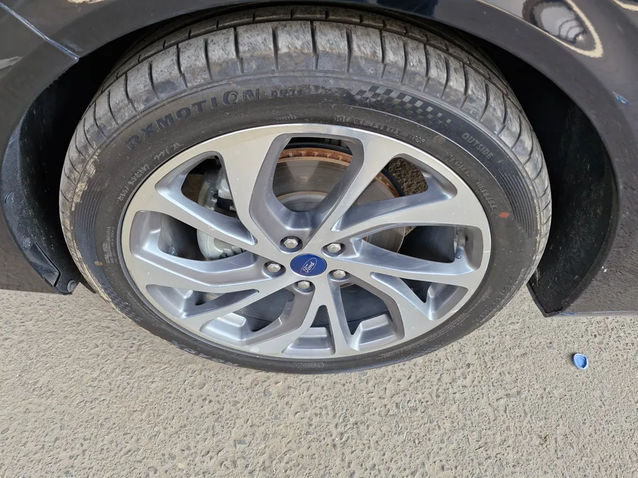 2023 Ford Taurus Titanium 