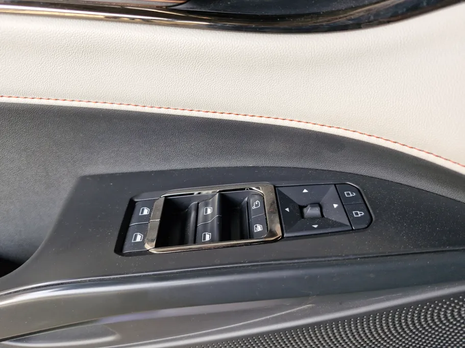 2023 Ford Taurus Titanium 