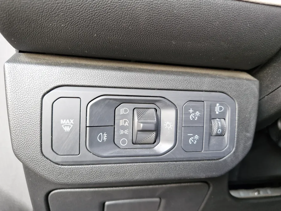 2023 Ford Taurus Titanium 