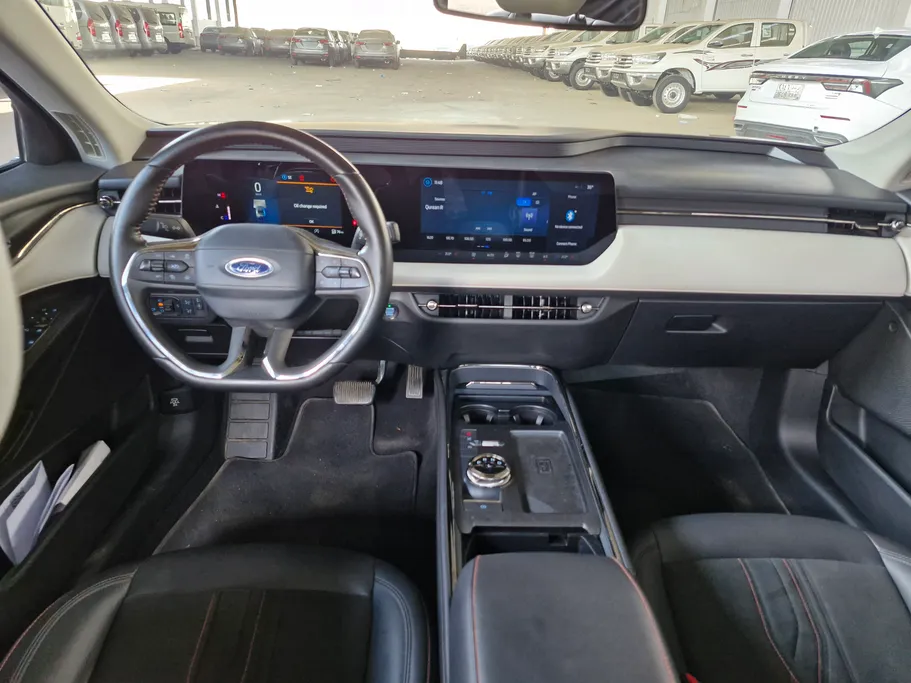 2023 Ford Taurus Titanium 