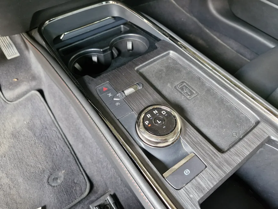 2023 Ford Taurus Titanium 