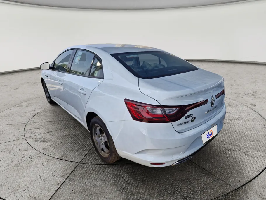 رينو ميجان E 2024