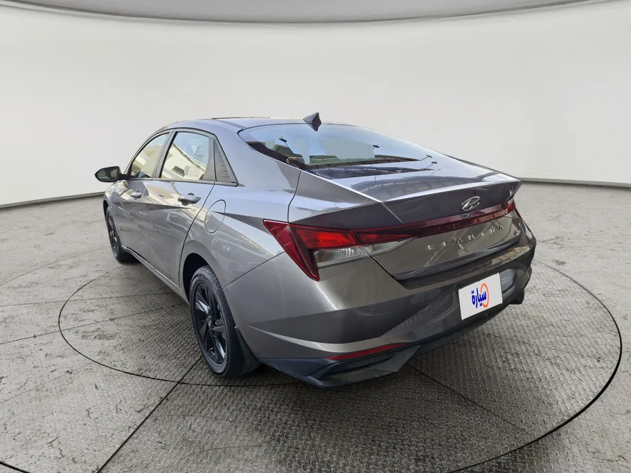 2023 Hyundai Elantra Smart 