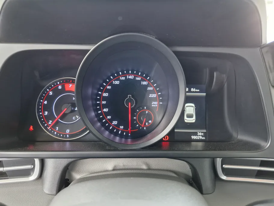 2023 Hyundai Elantra Smart 