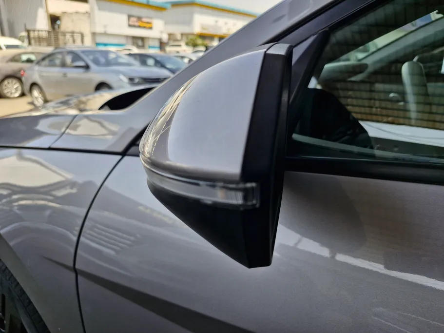 2023 Hyundai Elantra Smart 