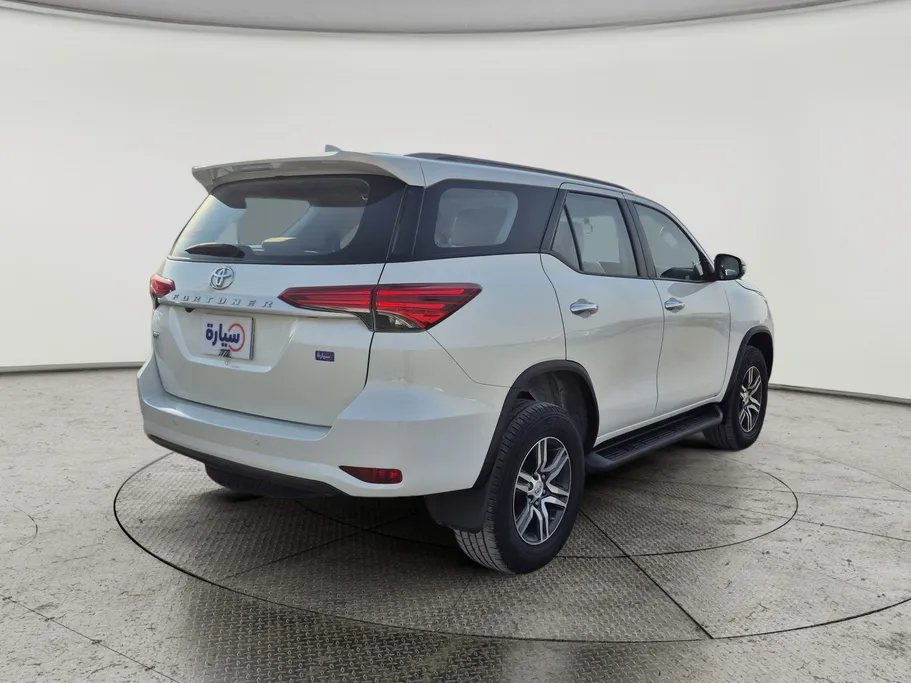2021 Toyota Fortuner GX2 4x4 