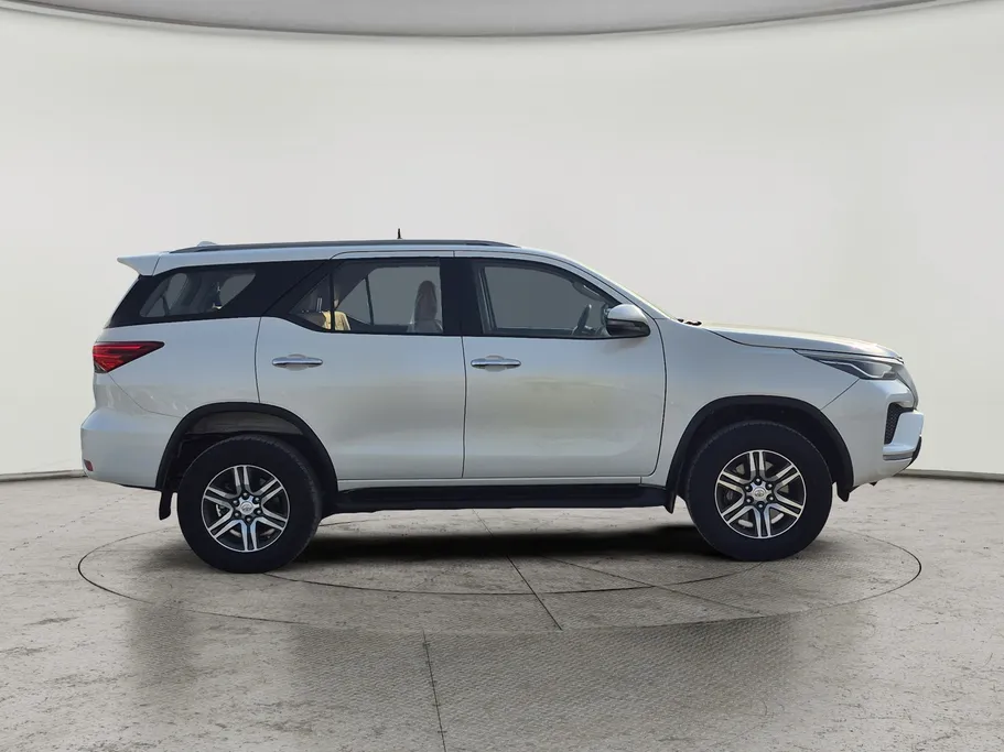 2021 Toyota Fortuner GX2 4x4 