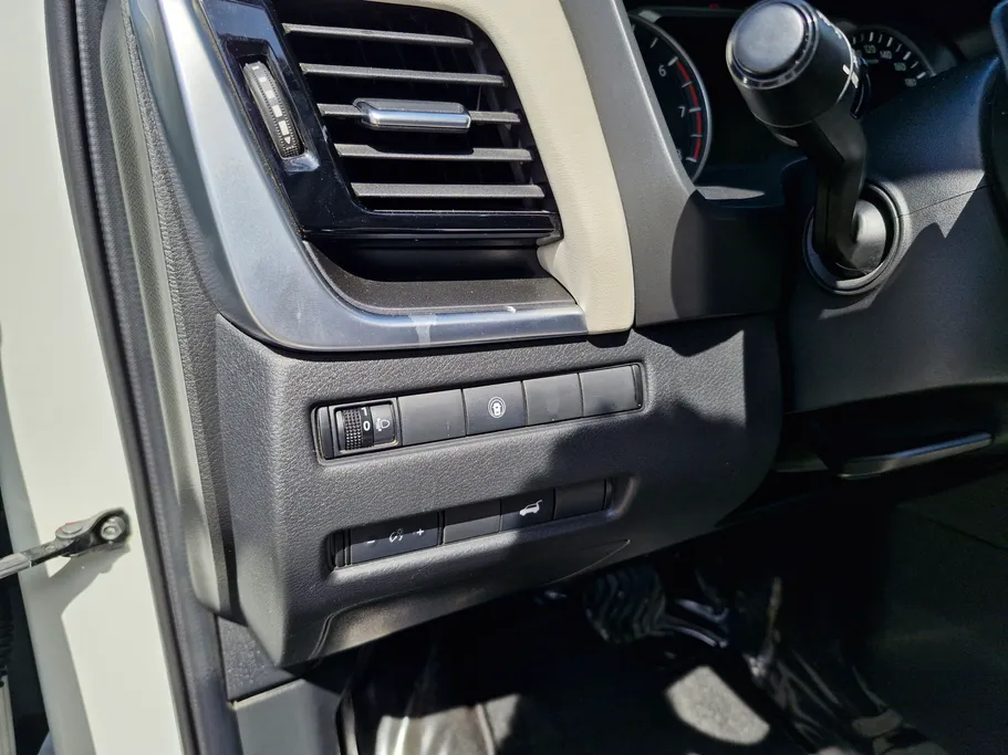 نيسان أكس تريل SV Plus 2023 