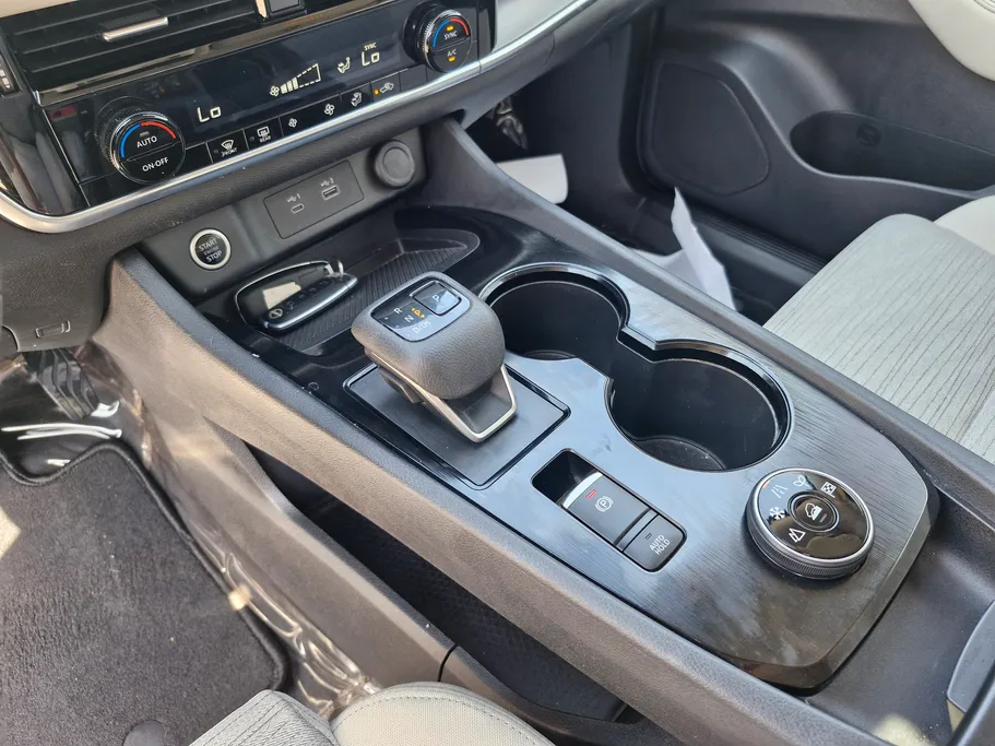 نيسان أكس تريل SV Plus 2023 