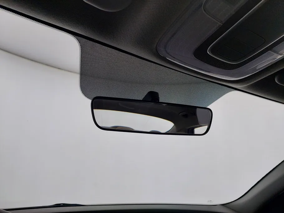 2023 Hyundai Elantra Smart 