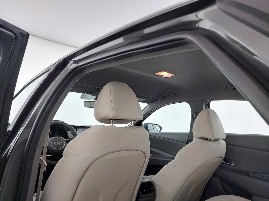 2023 Hyundai Elantra Smart 