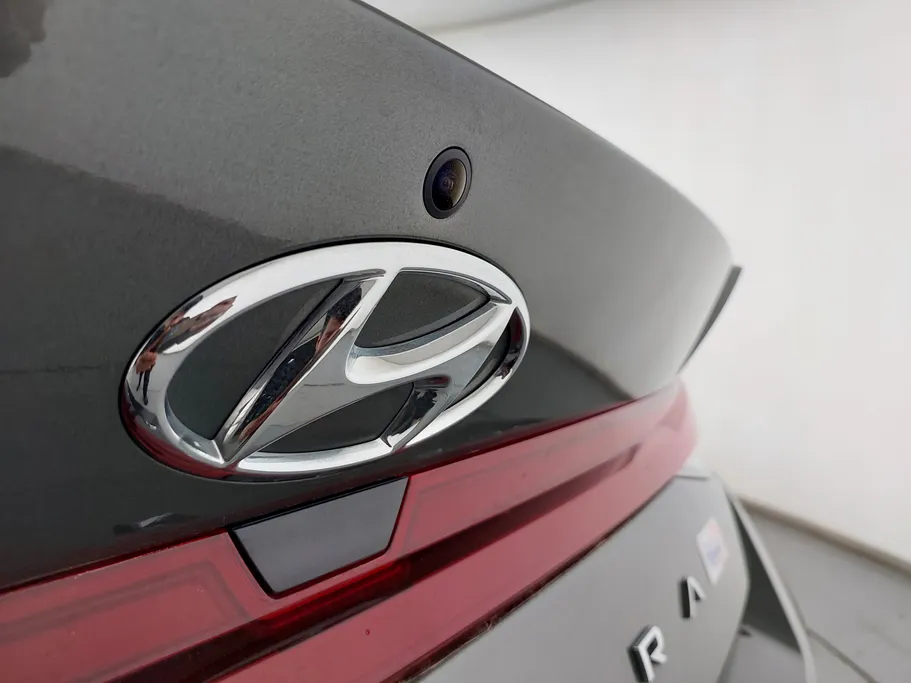 2023 Hyundai Elantra Smart 