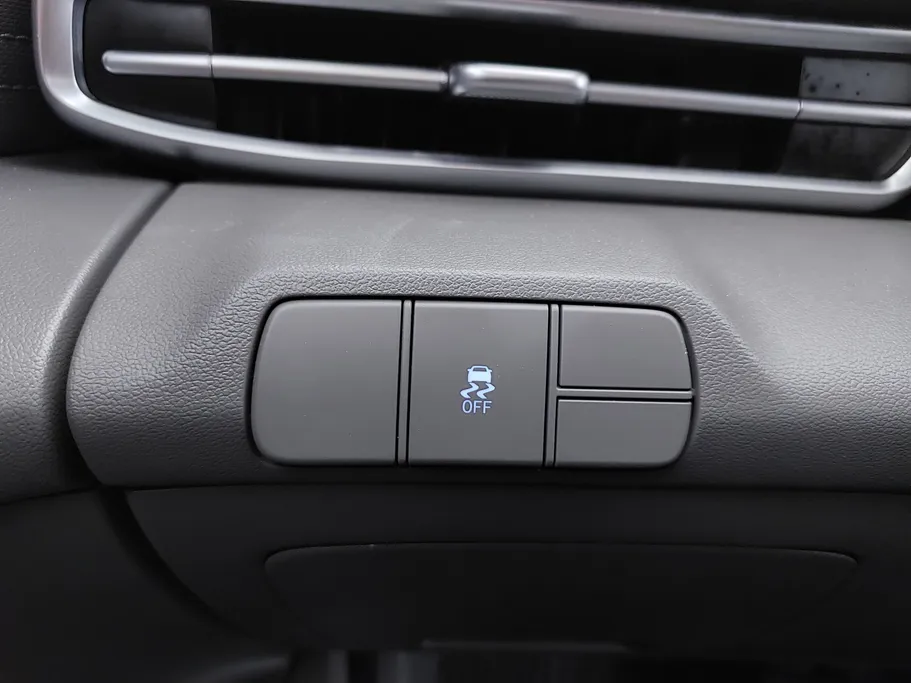 2023 Hyundai Elantra Smart 