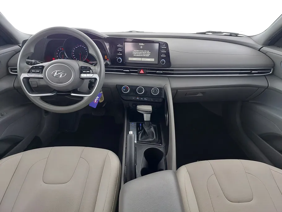 2023 Hyundai Elantra Smart 