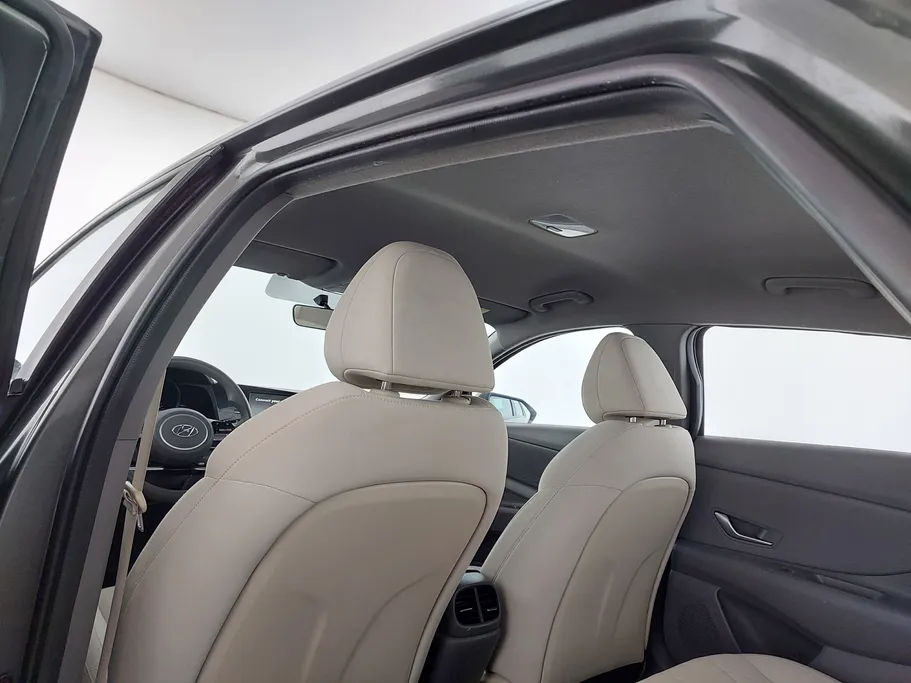 2023 Hyundai Elantra Smart 