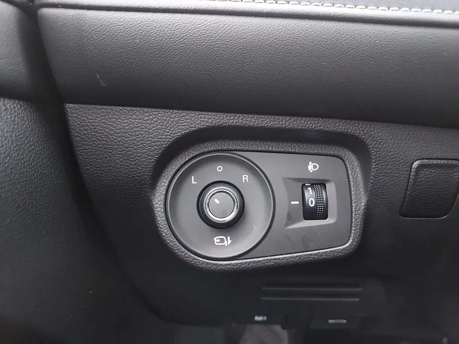 2022 MG 5 LUX 