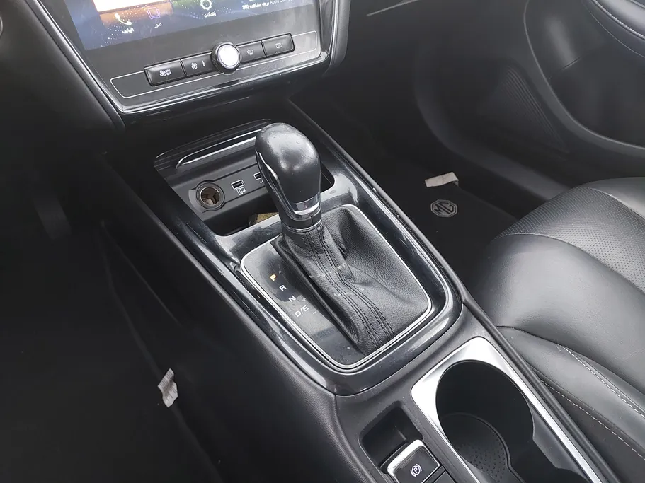 2022 MG 5 LUX 