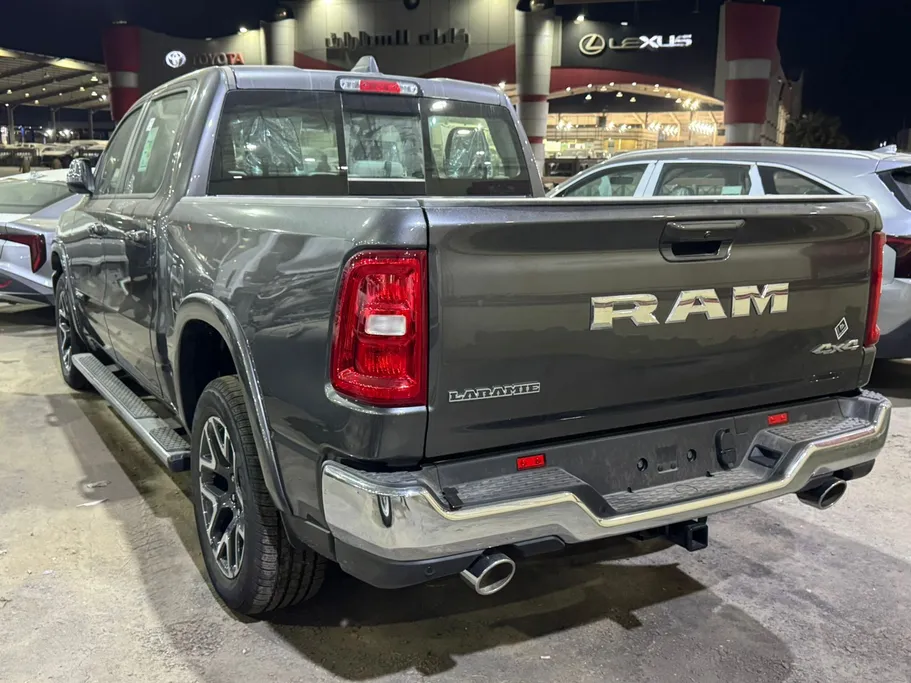 2025 Dodge Ram LARAMIE 