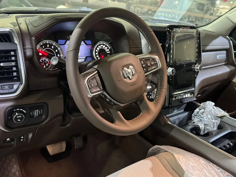 2025 Dodge Ram LARAMIE 