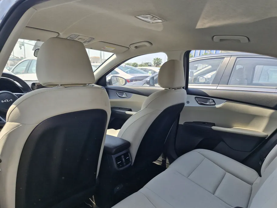 2023 Kia Cerato L 