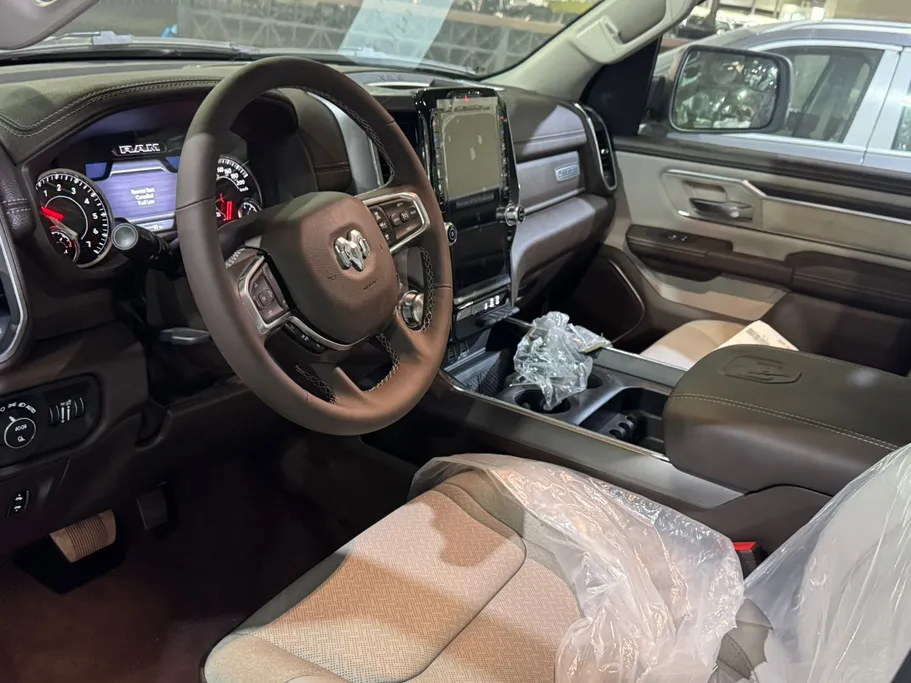 2025 Dodge Ram LARAMIE 