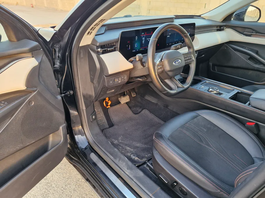 2023 Ford Taurus Titanium New Shape 
