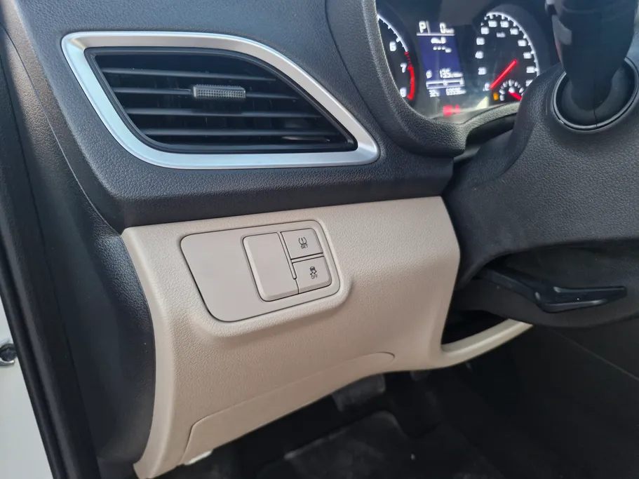 2023 Hyundai Accent Smart 