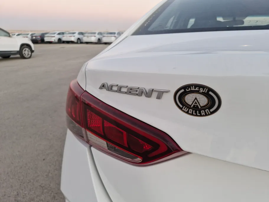 2023 Hyundai Accent Smart 