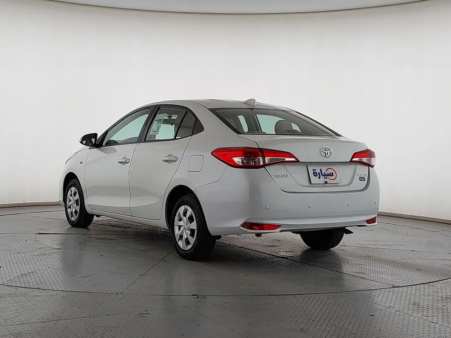 2021 Toyota Yaris  Y 