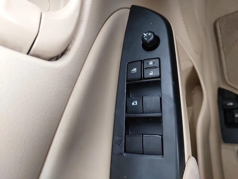 2021 Toyota Yaris  Y 