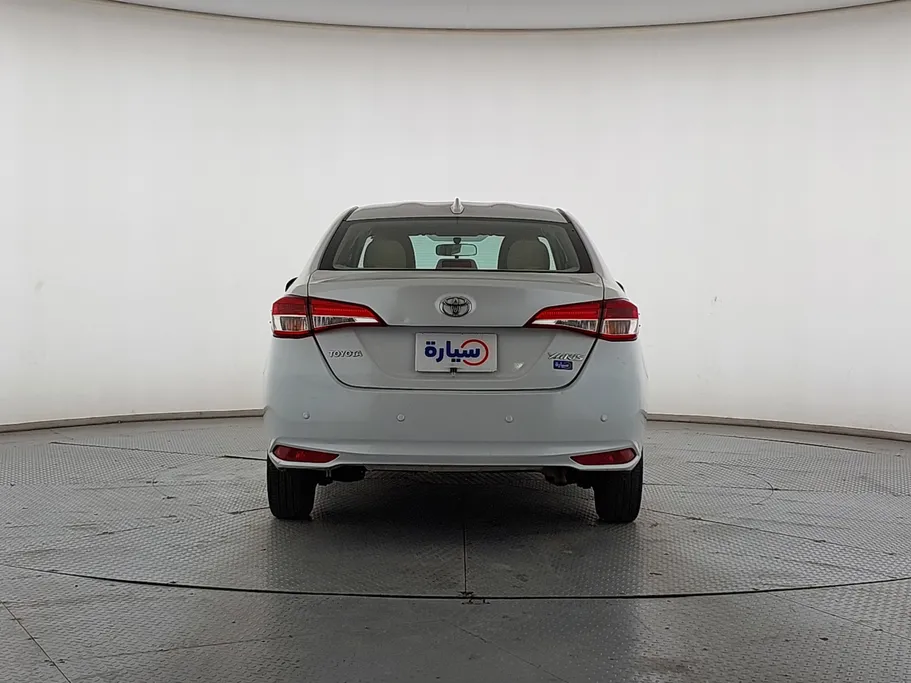 2021 Toyota Yaris  Y 