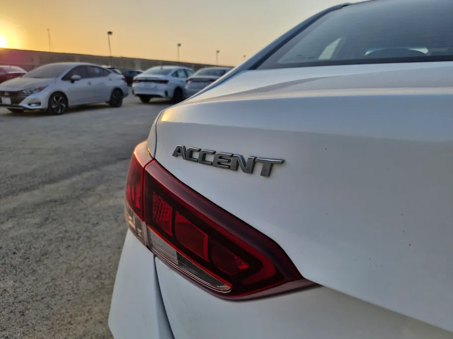 2023 Hyundai Accent Smart 