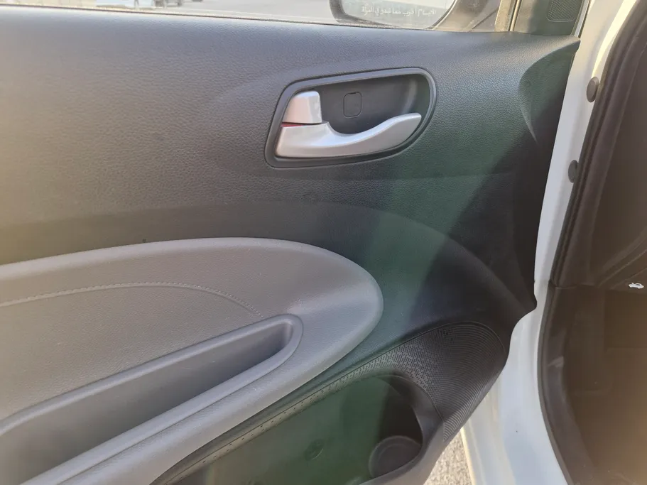 2023 Kia Pegas LX 